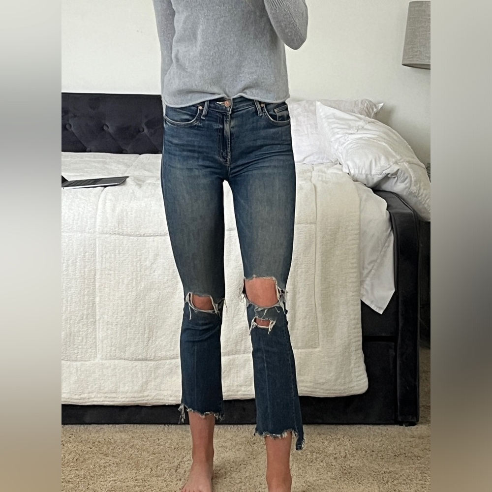 MOTHER Denim “The Insider Crop Step Chew”